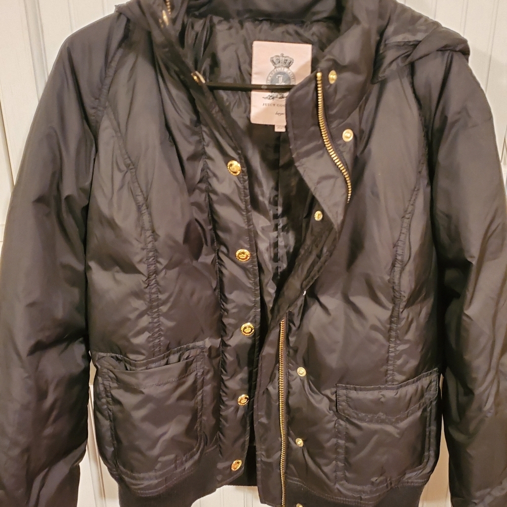 Juicy Couture Puffer Jacket w/non-removable hood, young‎ adult size L - Picture 2 of 4